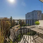 Stylish Apartment In Downtown Warsaw By Noclegi Renters